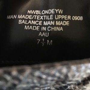 snakeskin pumps nine west